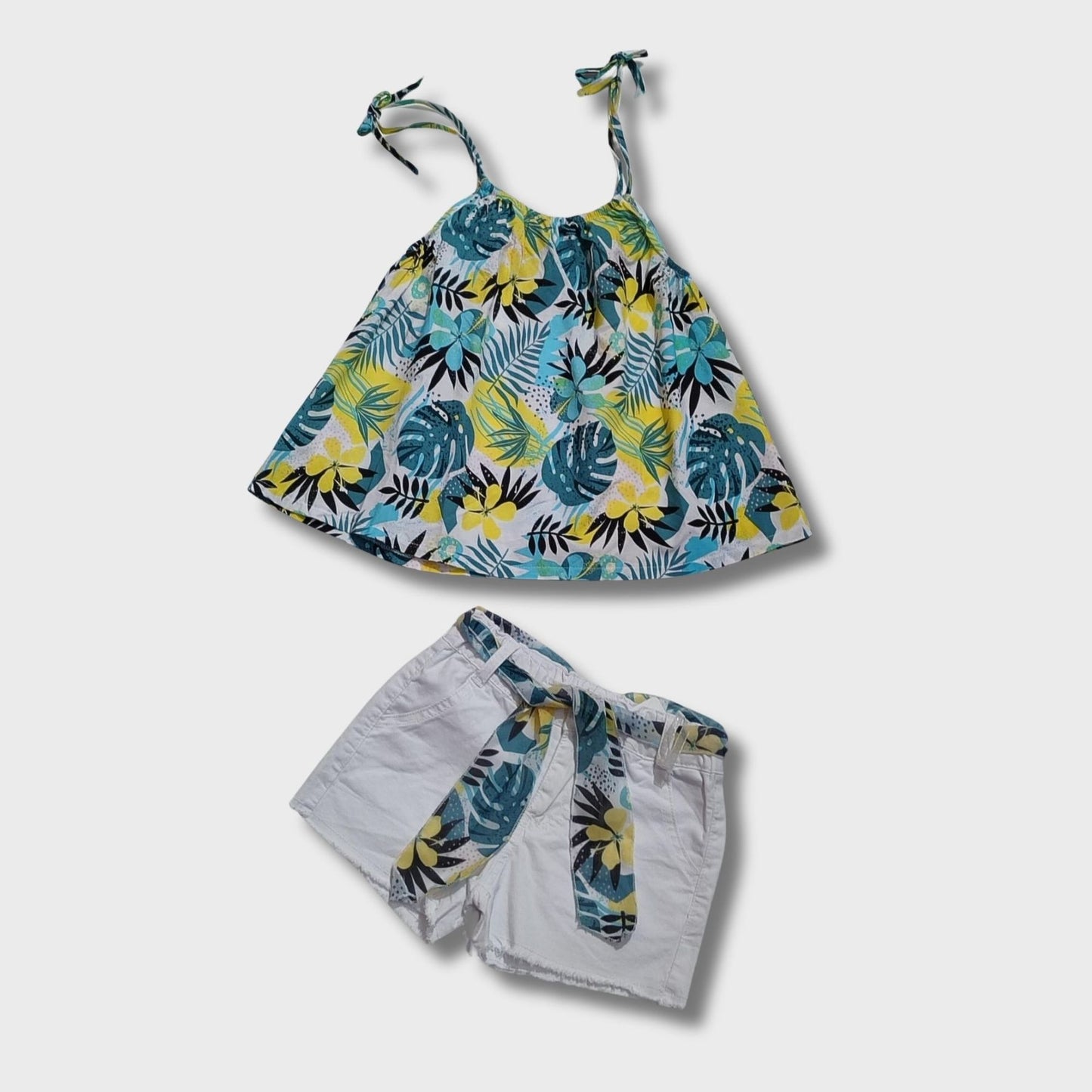 completo blusa bretella con short in cotone e fusciacca fantasia