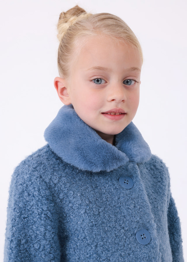 Cappotto in bouclé con collo in pelliccia