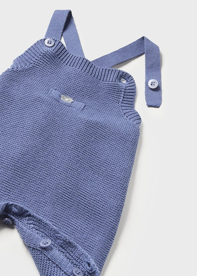 Salopette in tricot con giacchino e maglia abbinati