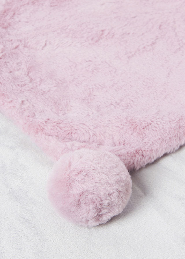 Coperta in pelliccia con pon pon